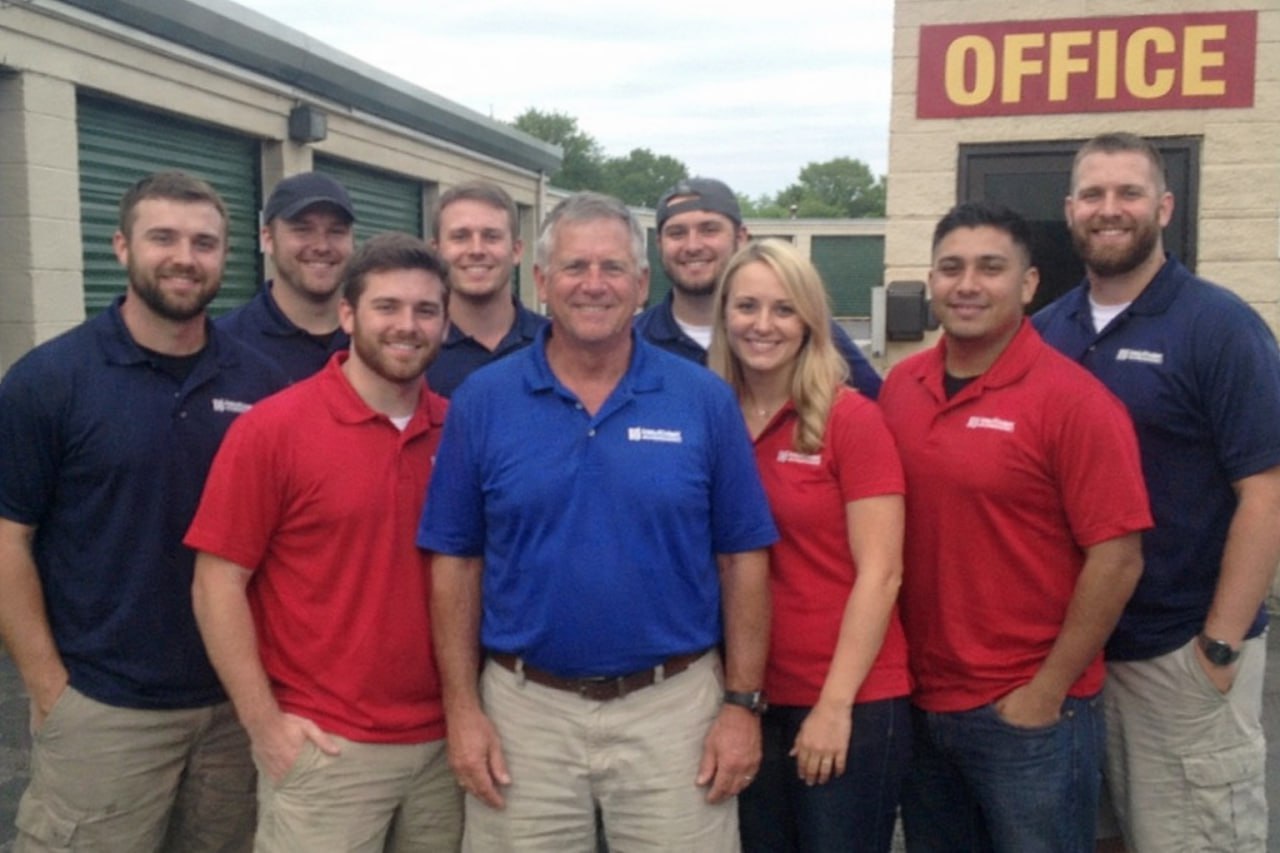 Water damage restoration professionals in Pasadena, CA